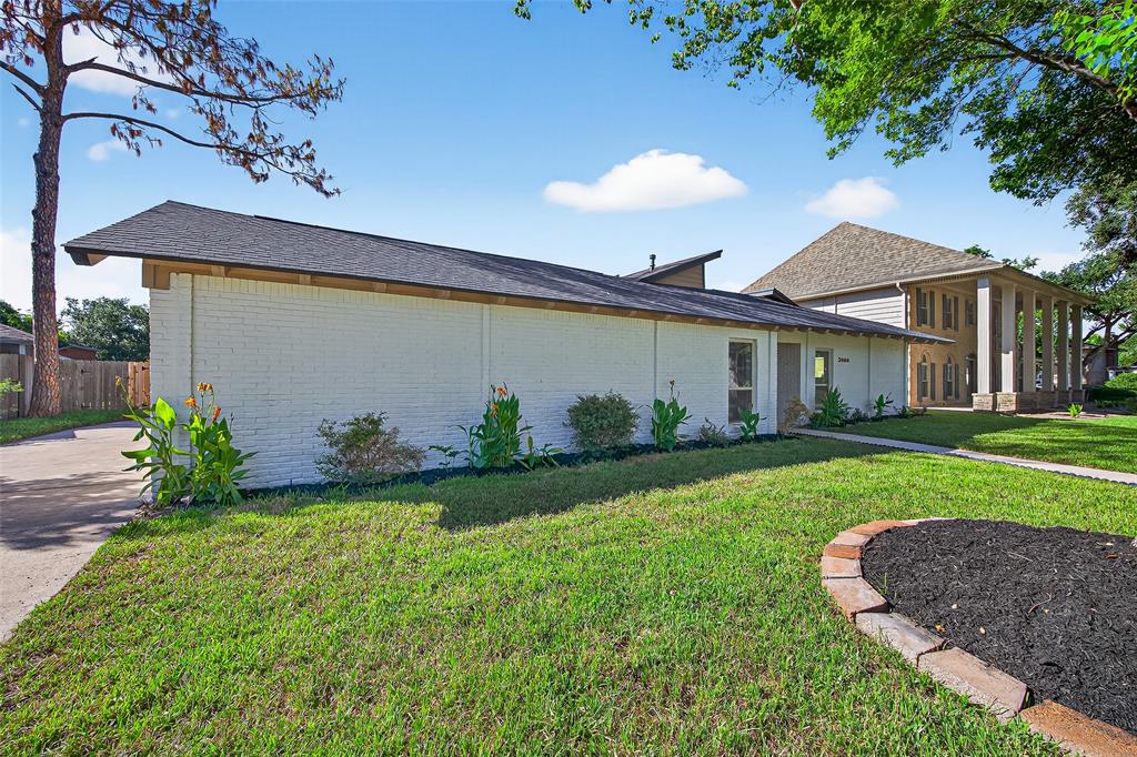 3006 Golden Hills Lane