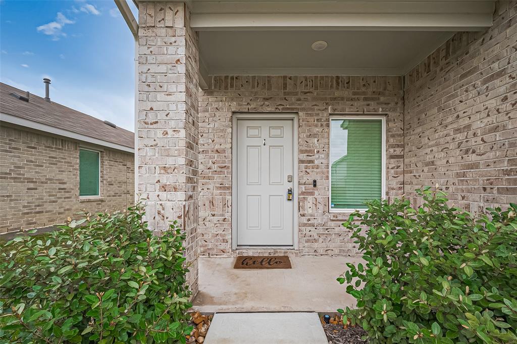 5422 Evergreen Heights Lane, Spring, Texas image 3