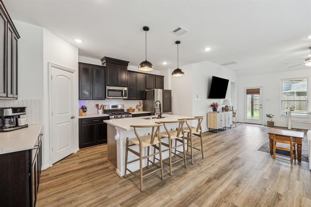 204 Catalina Cove Drive, Katy, New York image 5