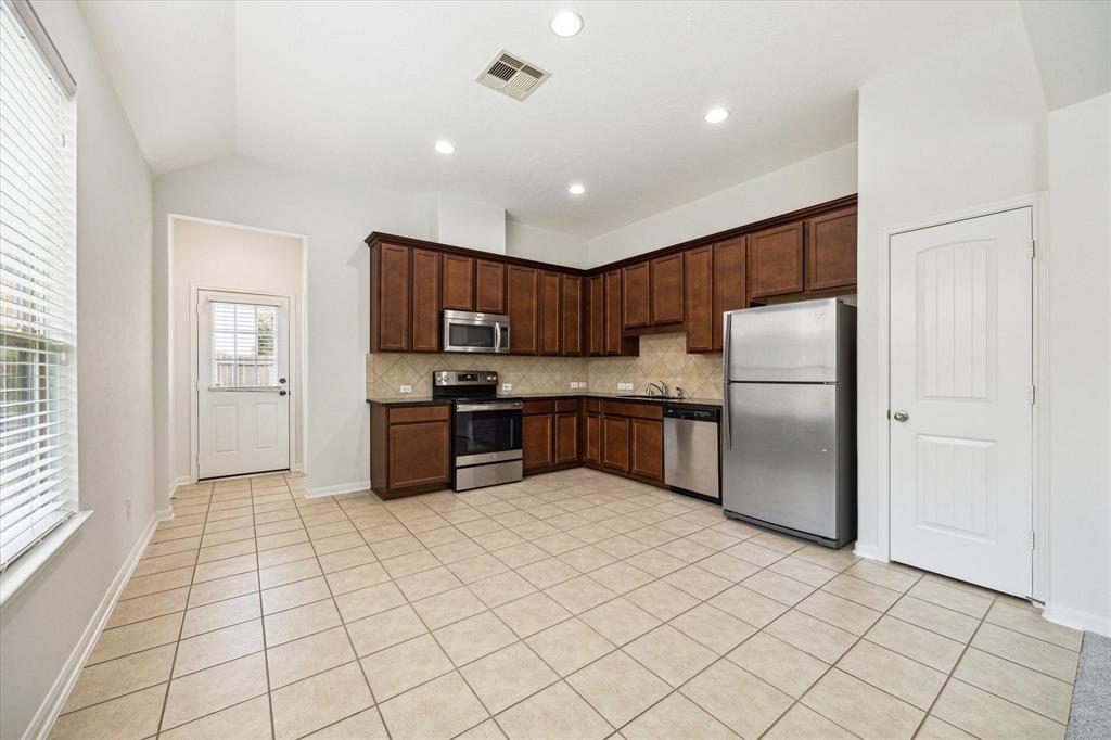 20607 Ranch Mill Lane, Cypress, Texas image 6