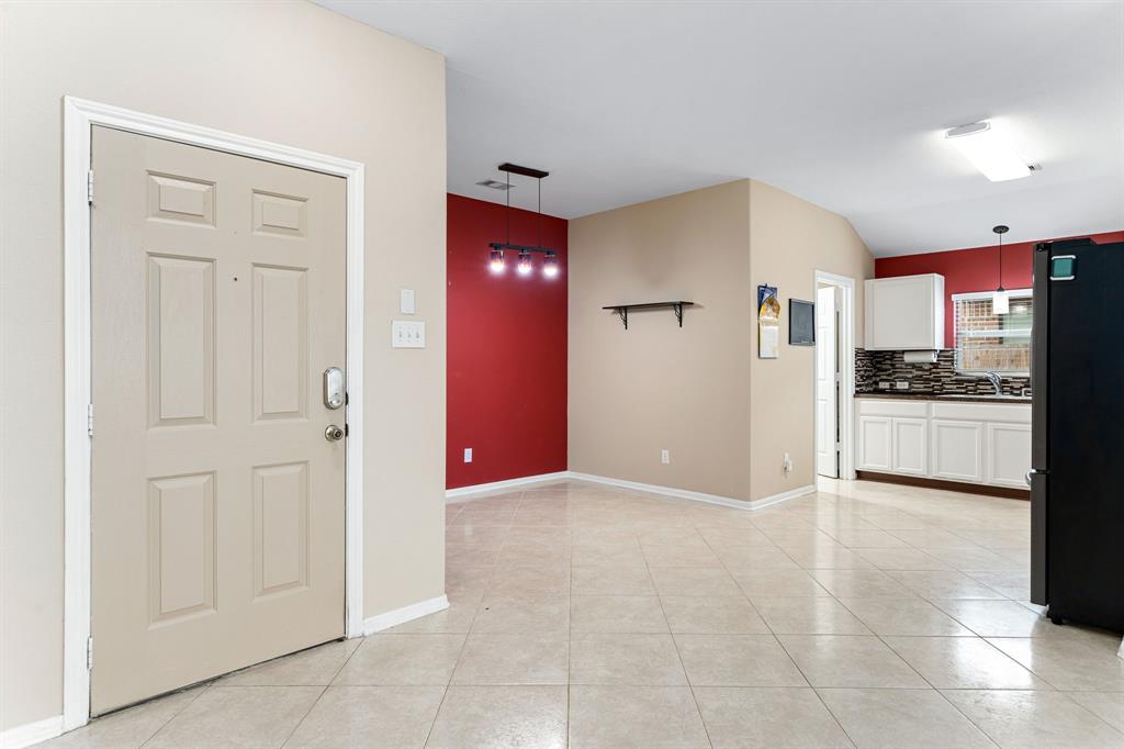 5211 La Rocco Way, Alvin, Texas image 2