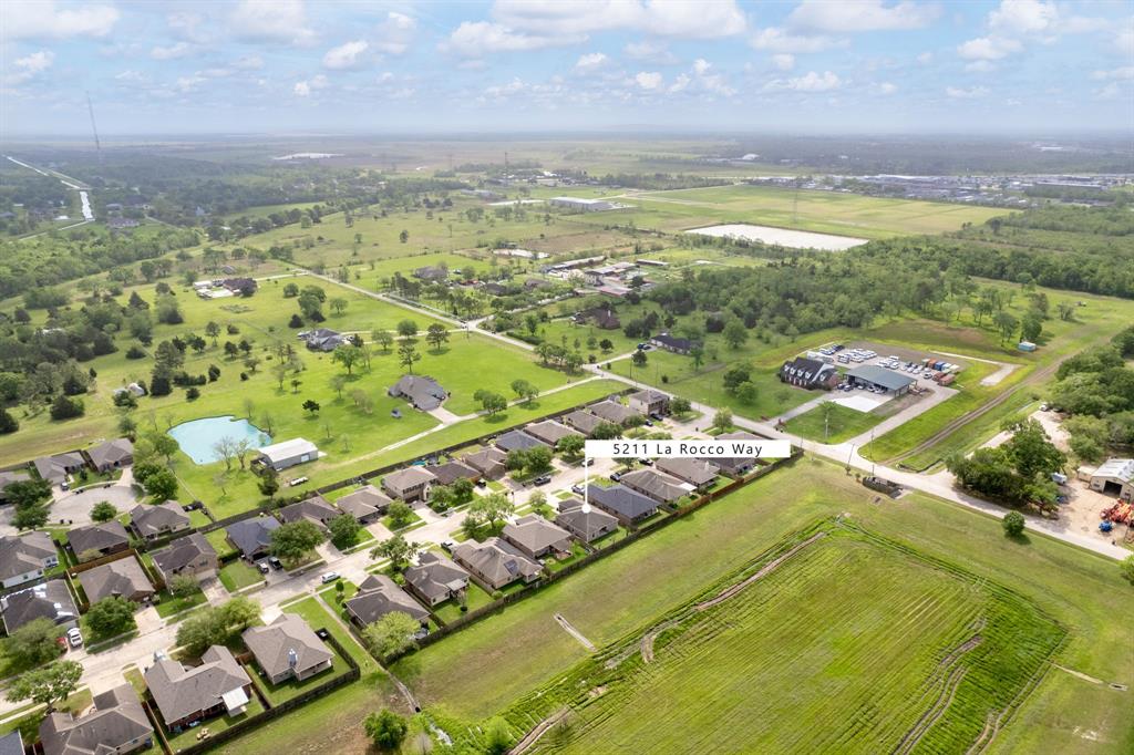 5211 La Rocco Way, Alvin, Texas image 21