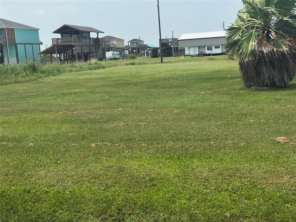 139 N Mae Circle, Crystal Beach, Texas image 4