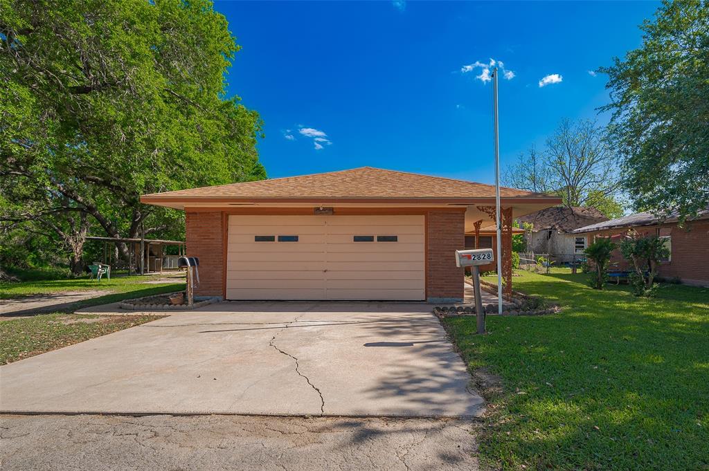 2828 Duberry Street, Bay City, Texas image 3