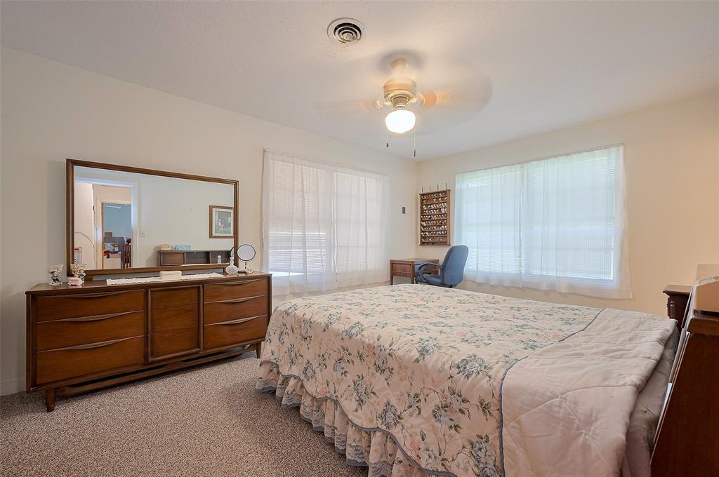 2828 Duberry Street, Bay City, Texas image 23