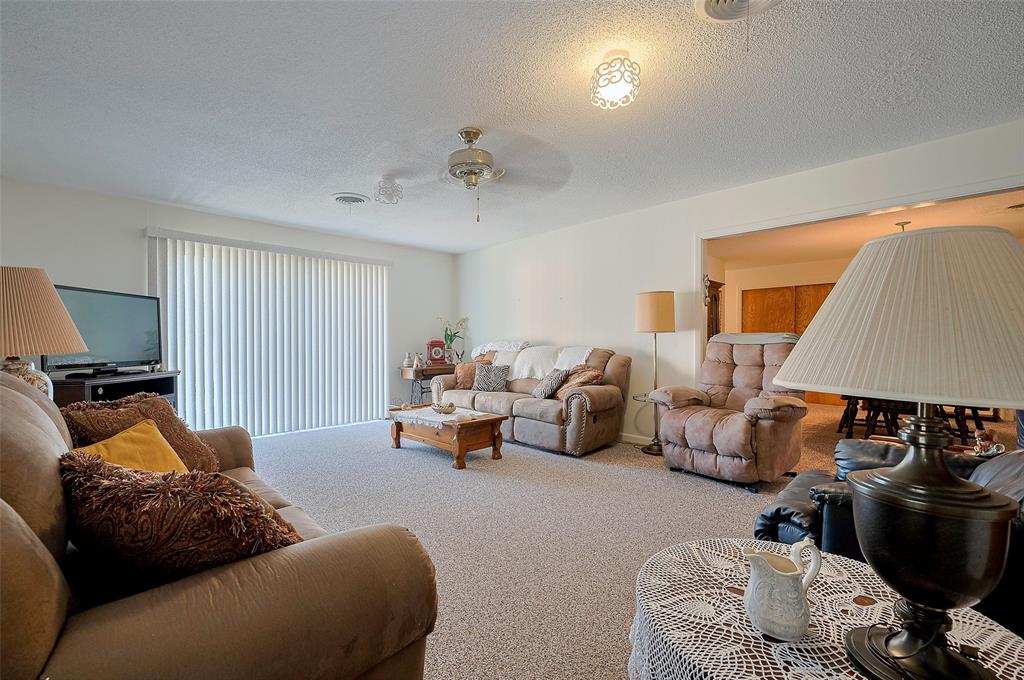 2828 Duberry Street, Bay City, Texas image 11