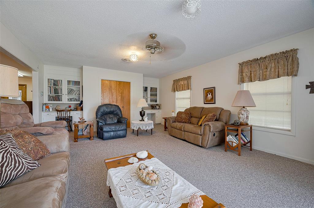 2828 Duberry Street, Bay City, Texas image 13