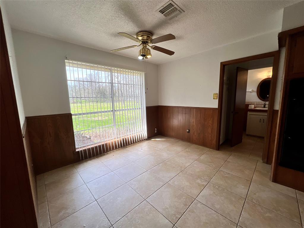 339 Westwood Road Rd, Angleton, Texas image 19