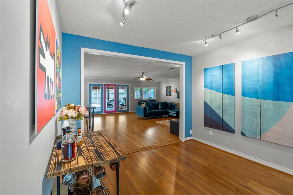 property-search 4 4811 Saxon Street