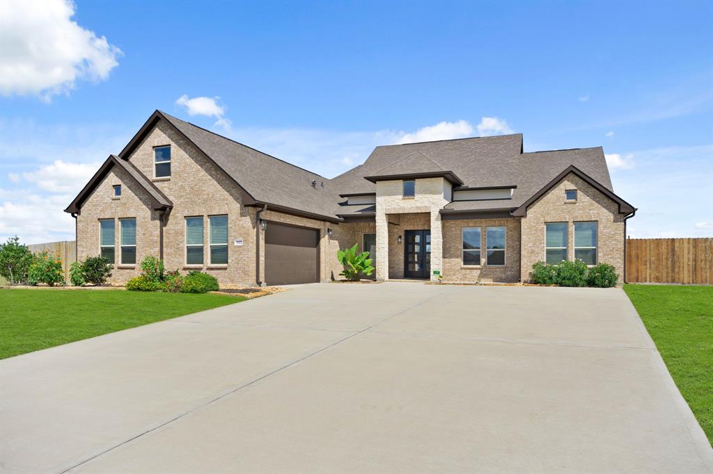27802 Manor Court, Rosharon, Texas image 2