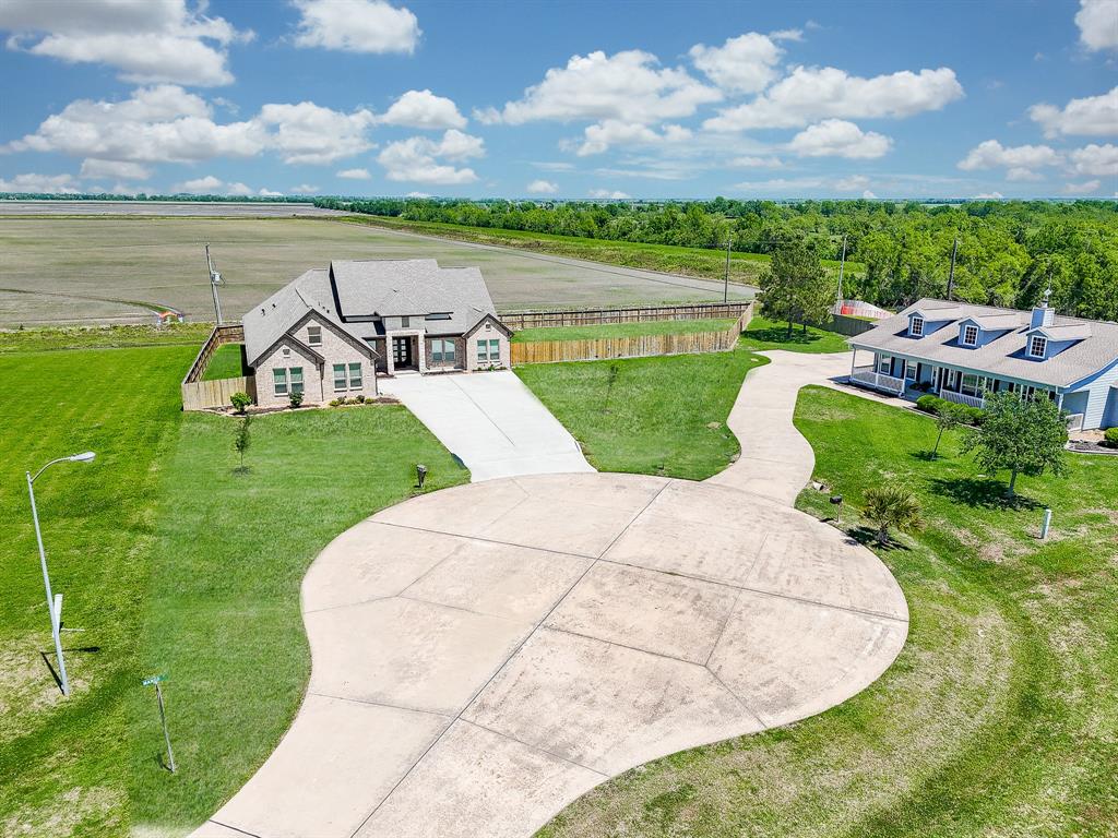 27802 Manor Court, Rosharon, Texas image 3