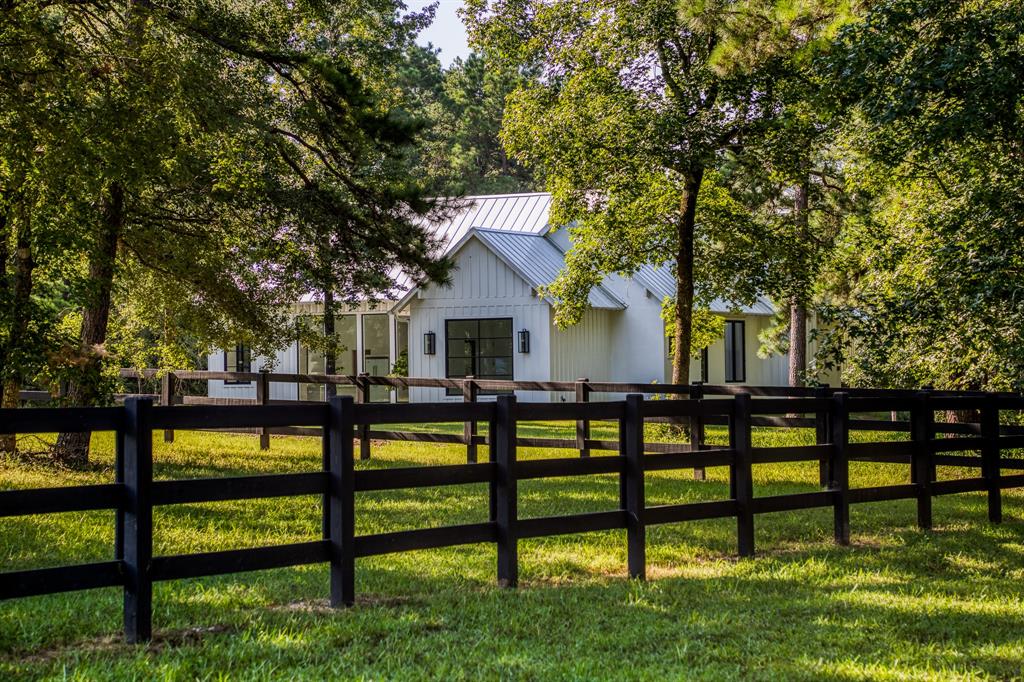 9879 Stubbs Road