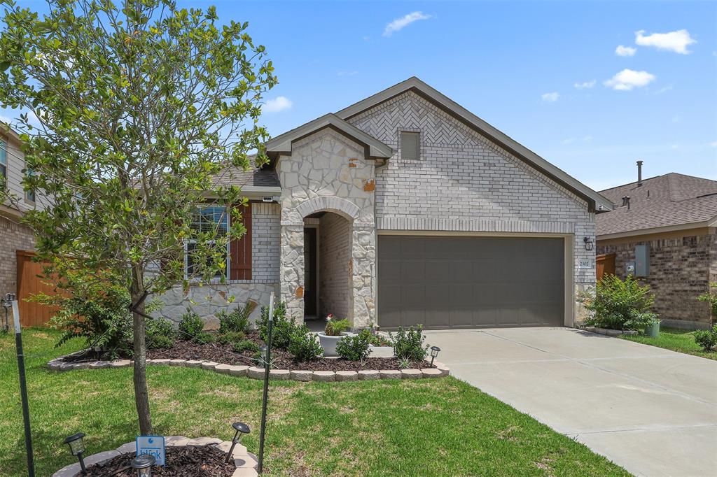 2302 Sweet Bay Drive