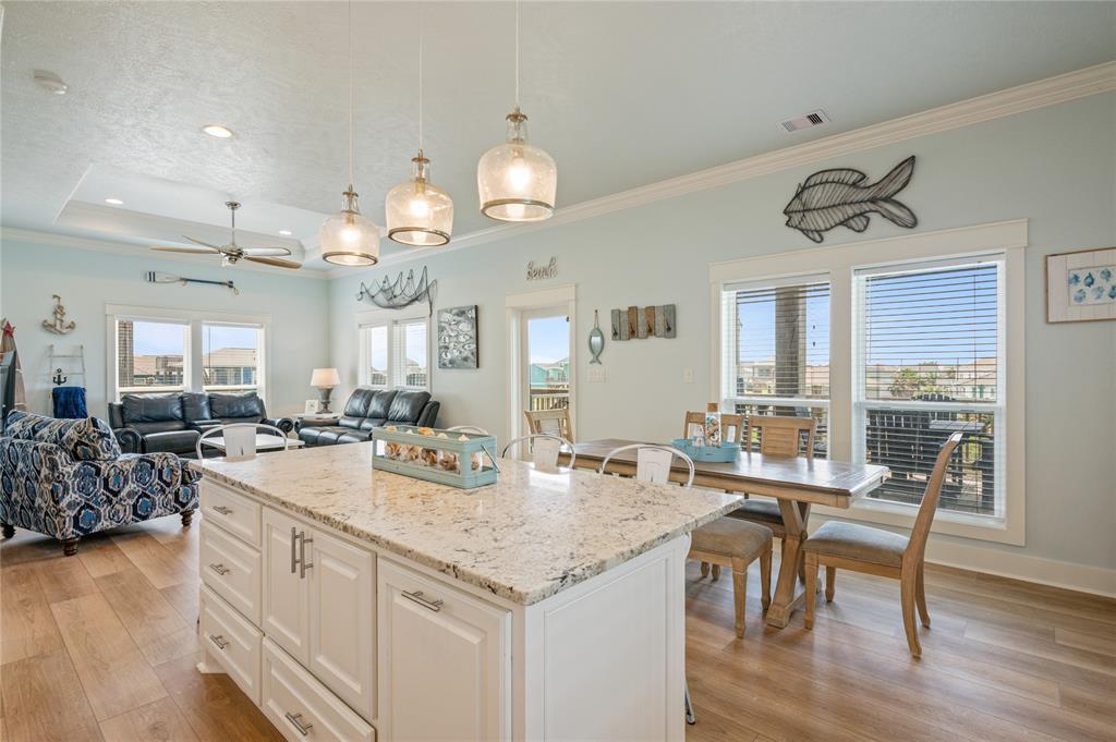 982 S Redfish Street, Crystal Beach, Texas image 11