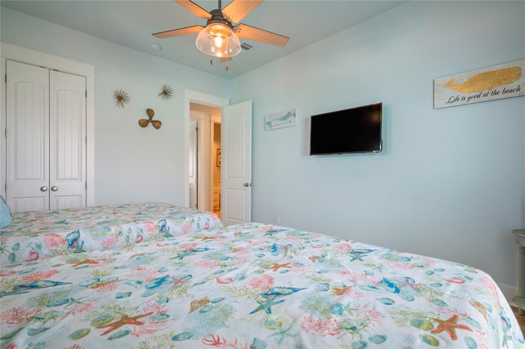 982 S Redfish Street, Crystal Beach, Texas image 24
