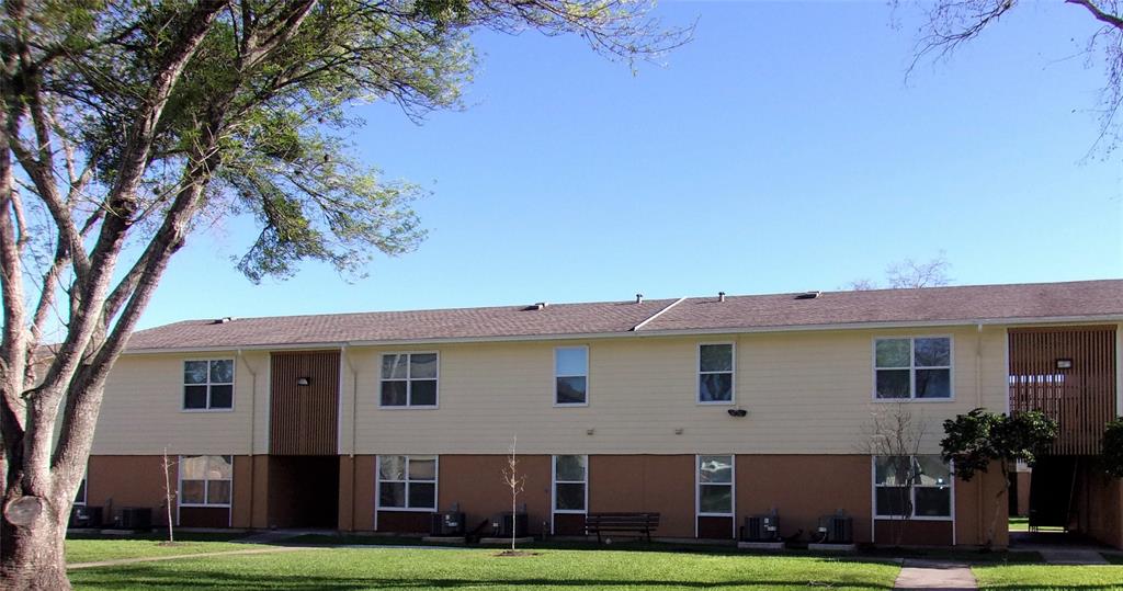 Photo 1 of 7 — 103 Cornwall Drive, Victoria, TX
