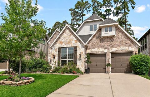 Single Family Residence in Pinehurst TX 818 Evergreen Meadows Lane 2.jpg