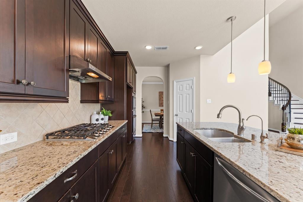 955 Smokethorn Trail, Richmond, Texas image 17