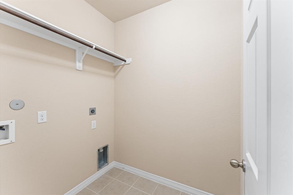 955 Smokethorn Trail, Richmond, Texas image 37