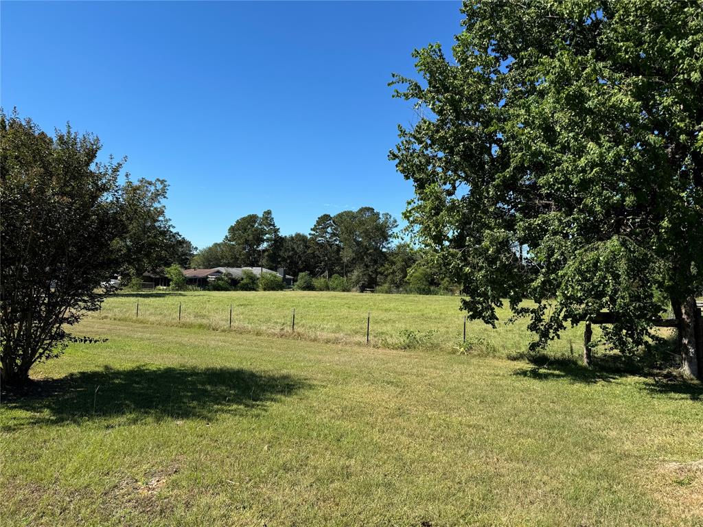 235 Beuhring, Trinity, Texas image 8