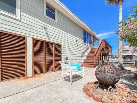 A home in Tiki Island