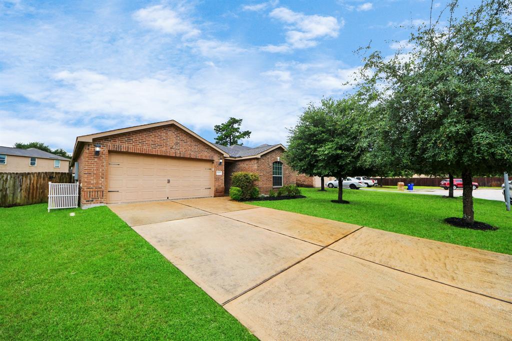 38327 Miranda Lane