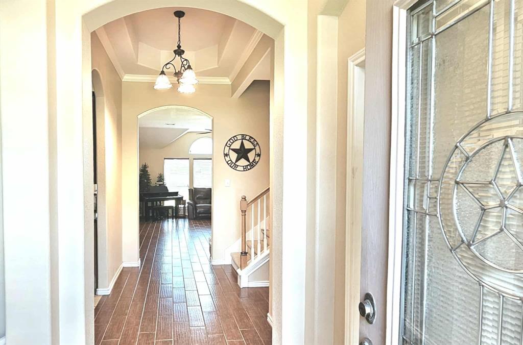 9618 Crestwood Drive