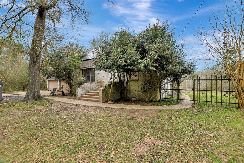 101 Bonnie Creek Drive, Coldspring, Texas image 3