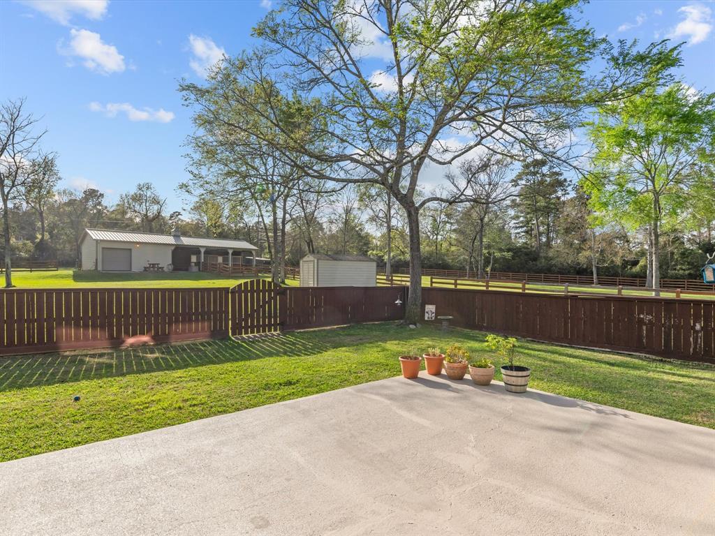 140 Port Au Prince Court, Montgomery, Texas image 18
