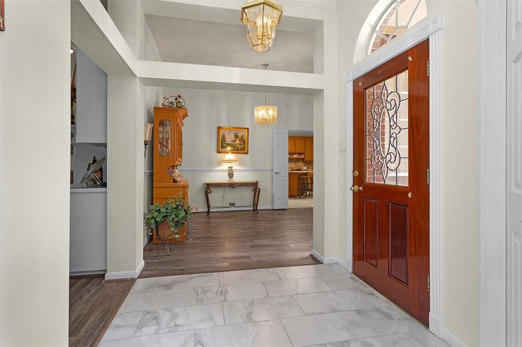 529 Stephen F Austin Drive, Conroe, Texas image 13