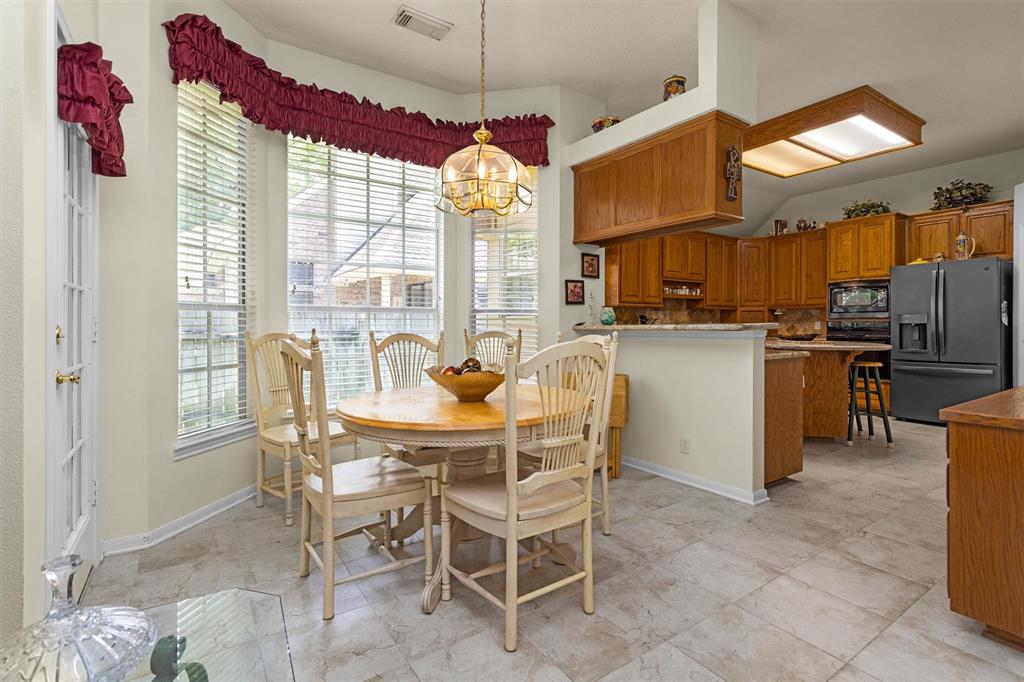 529 Stephen F Austin Drive, Conroe, Texas image 18