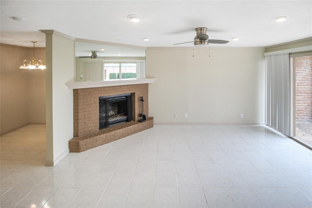 821 S Ripple Creek Drive #1, Houston, Texas image 11