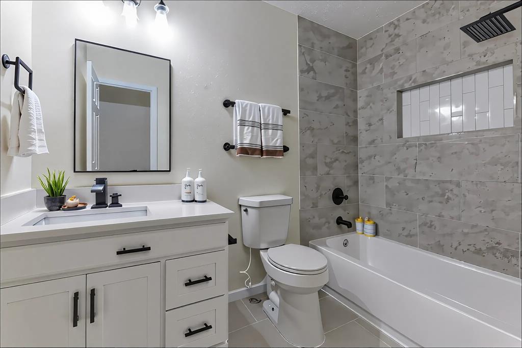 23918 Silversmith Lane, Katy, Texas image 4