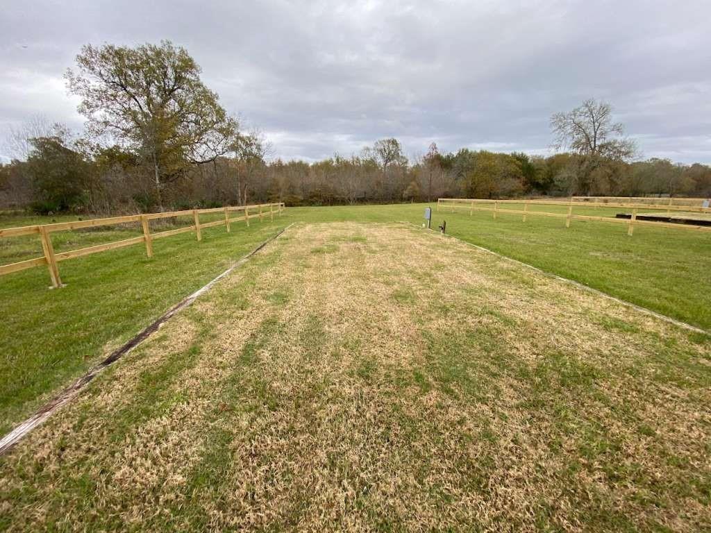 129 Sour Lake Circle, Cleveland, Texas image 2