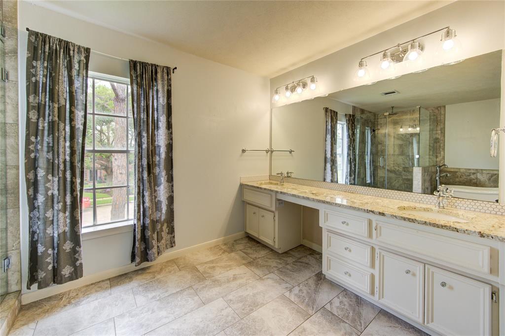 1322 Village Garden Drive, Missouri City, Texas image 25