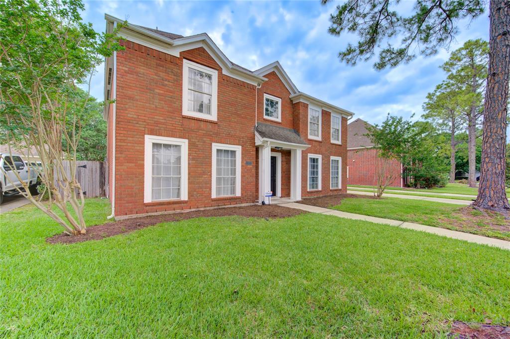 1322 Village Garden Drive, Missouri City, Texas image 2