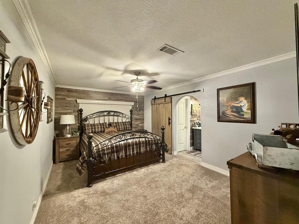 2330 Little John Lane, Groves, Texas image 18