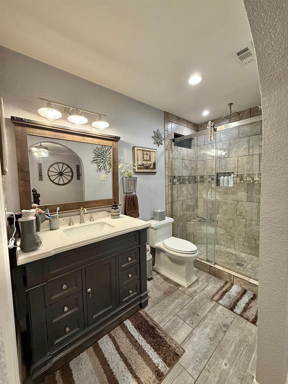 2330 Little John Lane, Groves, Texas image 19