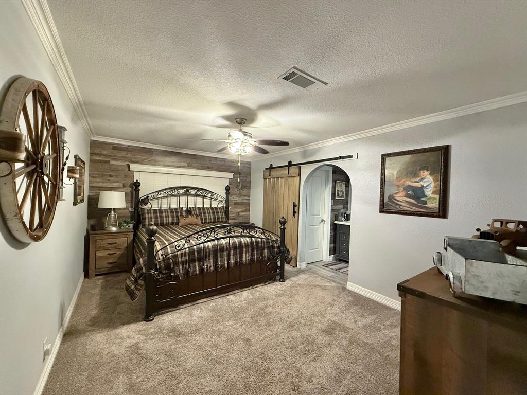 2330 Little John Lane, Groves, Texas image 17