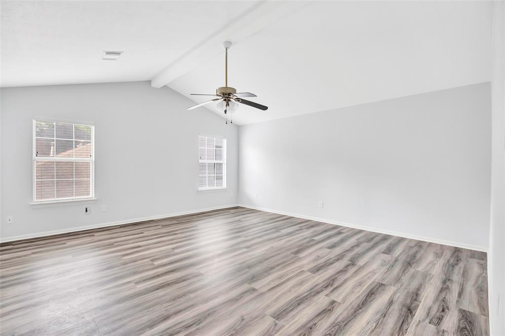 4523 Natural Bridge Drive, Kingwood, Texas image 25