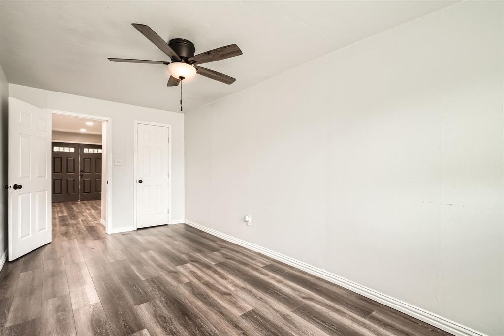403 S Velasco Street, Angleton, Texas image 18