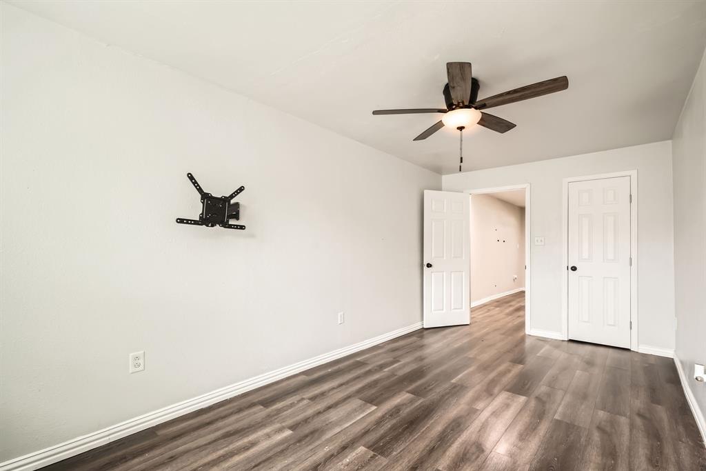 403 S Velasco Street, Angleton, Texas image 19