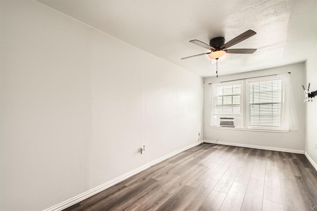 403 S Velasco Street, Angleton, Texas image 17