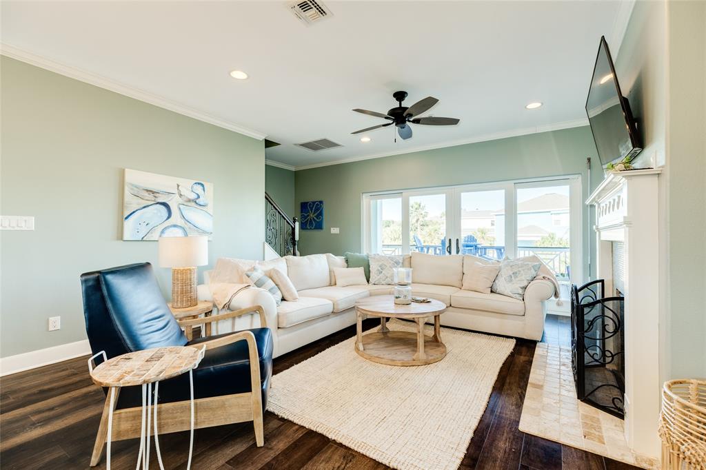 13810 Windlass Circle, Galveston, Texas image 12