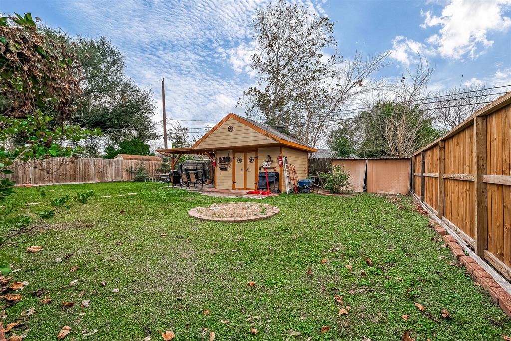 2406 Hillshire Drive, Deer Park, Texas image 23