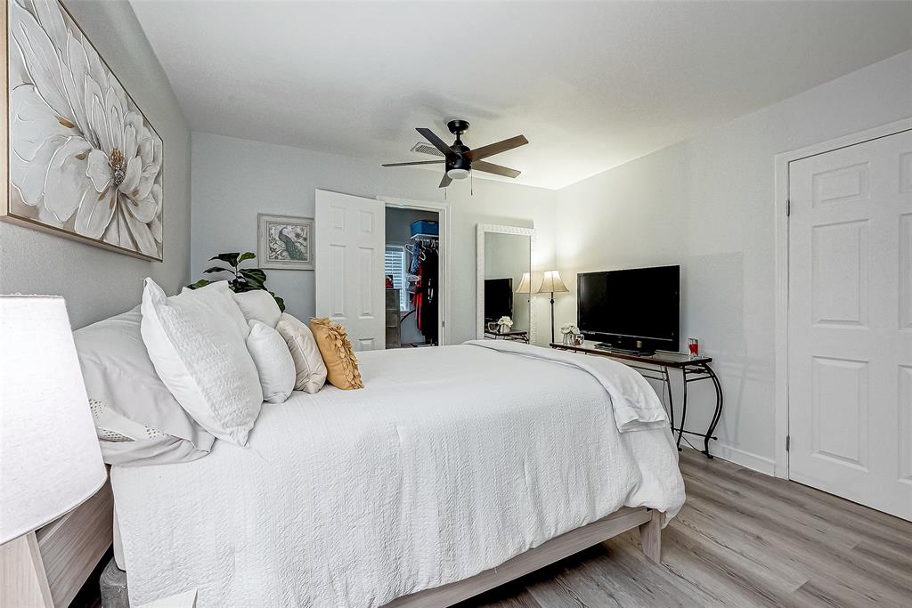 2406 Hillshire Drive, Deer Park, Texas image 13