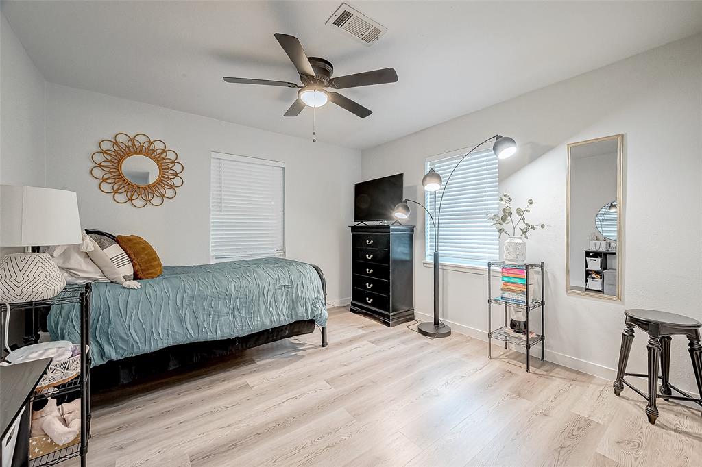 2406 Hillshire Drive, Deer Park, Texas image 21