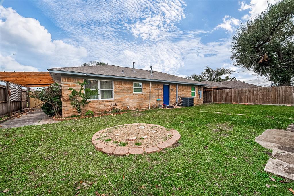 2406 Hillshire Drive, Deer Park, Texas image 24