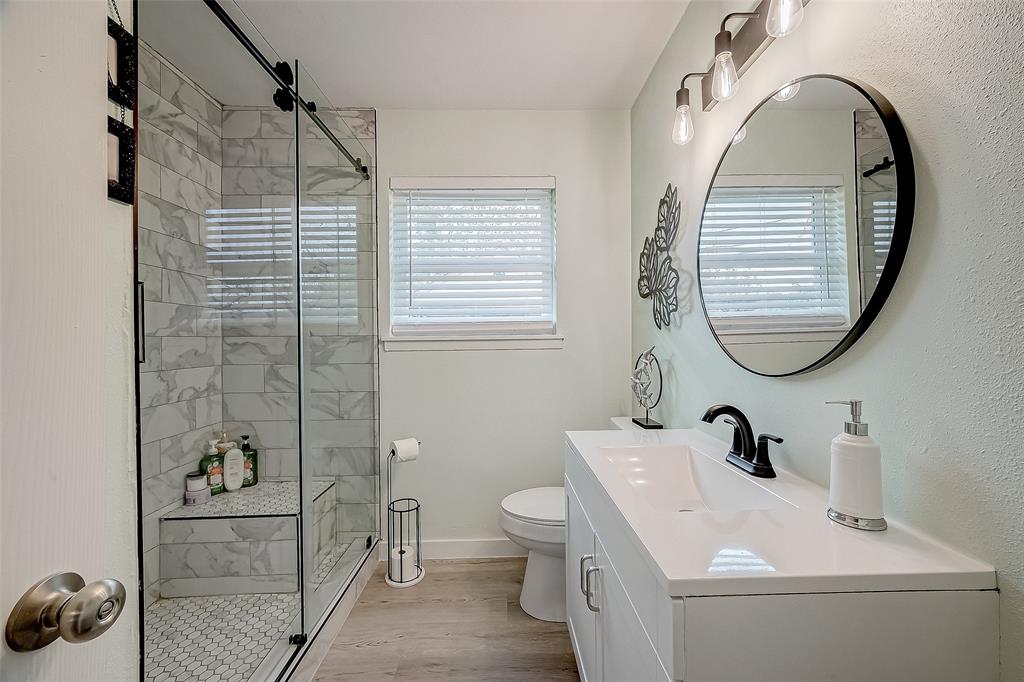 2406 Hillshire Drive, Deer Park, Texas image 16