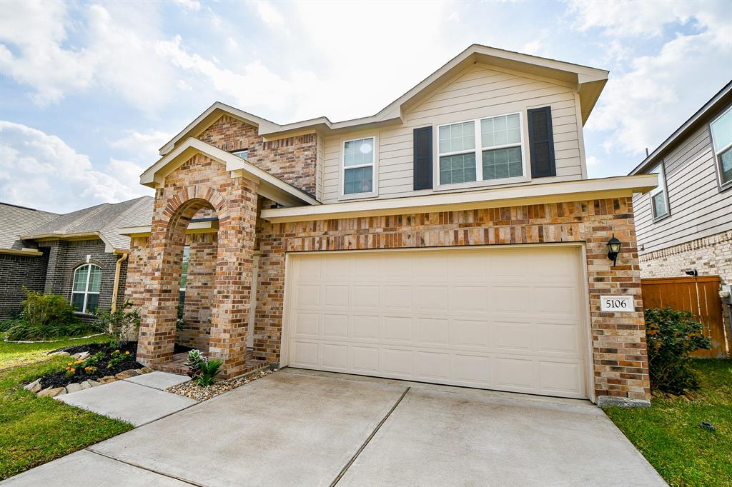 5106 Brookshire Pass Drive, Brookshire, Texas image 2